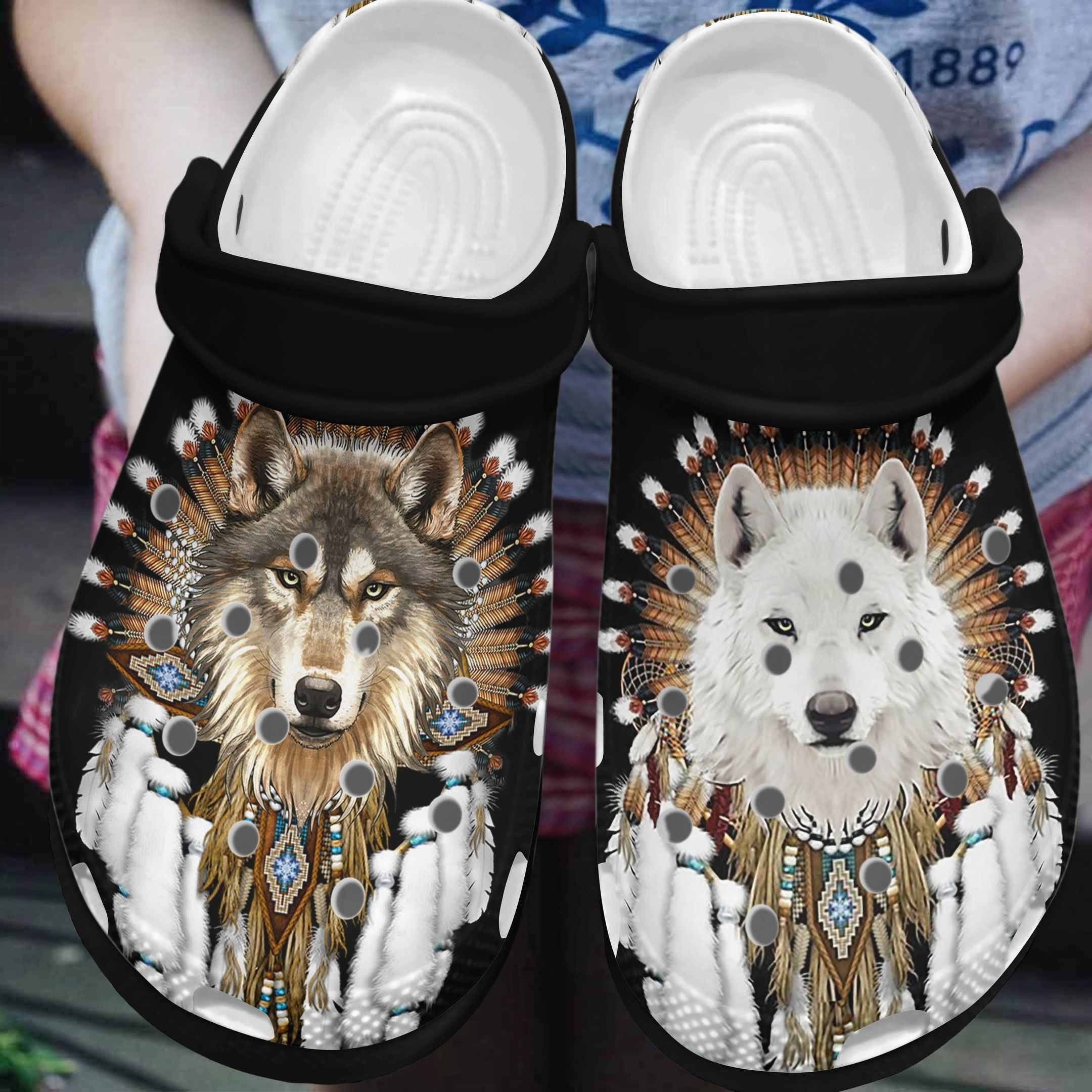 Footwearmerch Couple Native Wolves Shoes - Brown And White Wolves Crocbland Clog Birthday Gifts For Couples Men Women