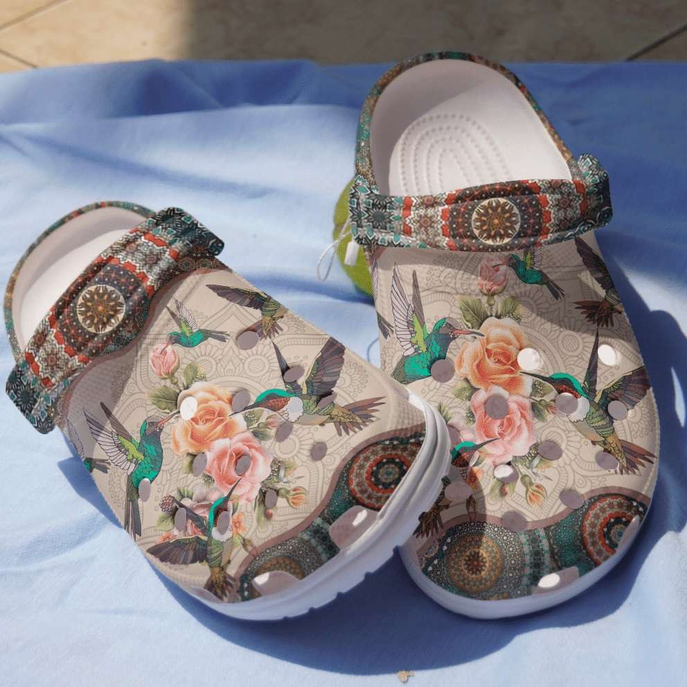 Footwearmerch Hummingbirds Hippie Girl Vintage Floral Bird Crocband Clog Shoes